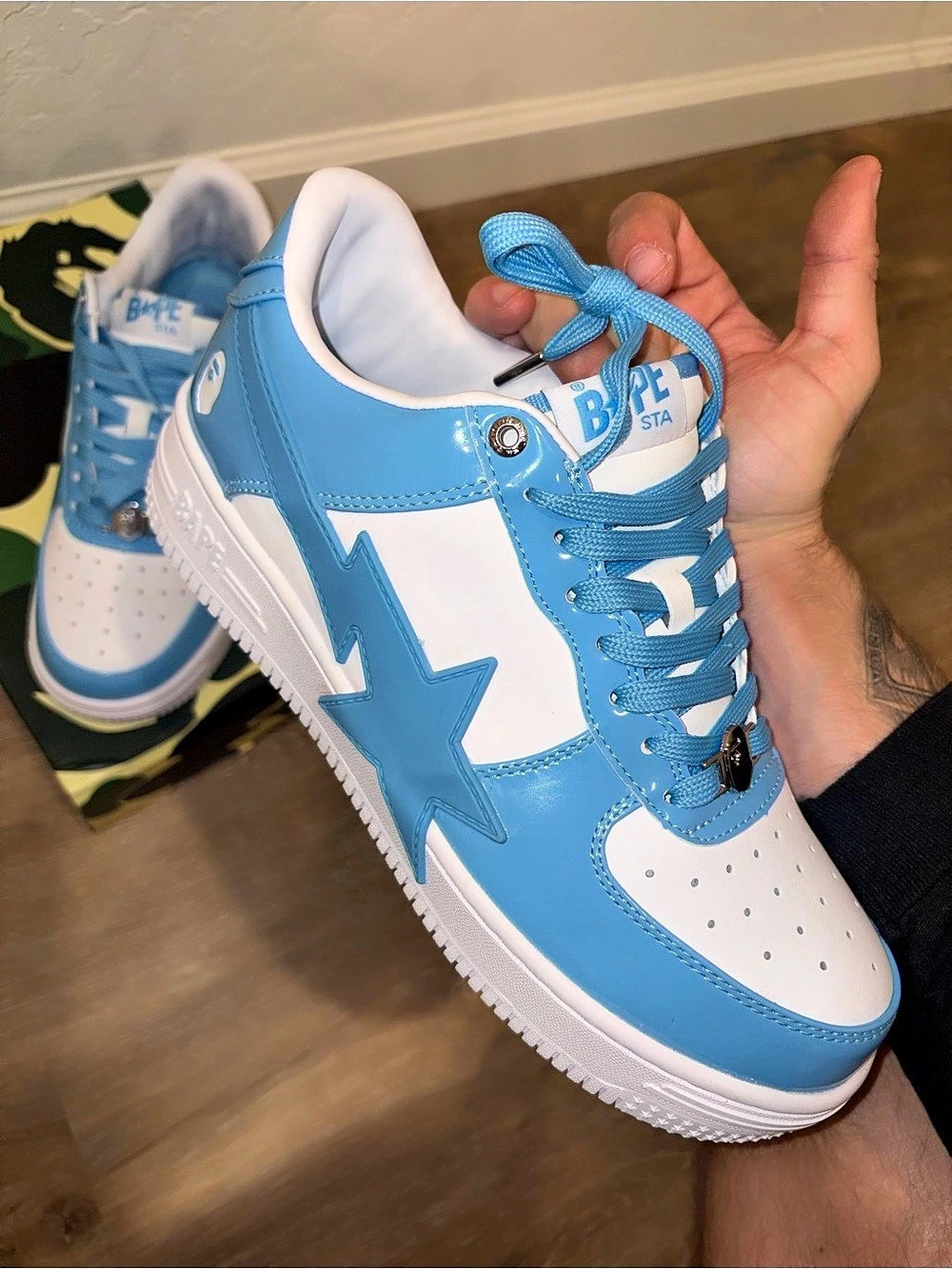 A Bathing Ape Bape Sta Low Patent Leather White Blue Low Patent Leather Blue &